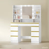 Coiffeuse Laure blanche avec miroir rectangulaire LED et rangements multiples dans une chambre moderne - RITUELLE
